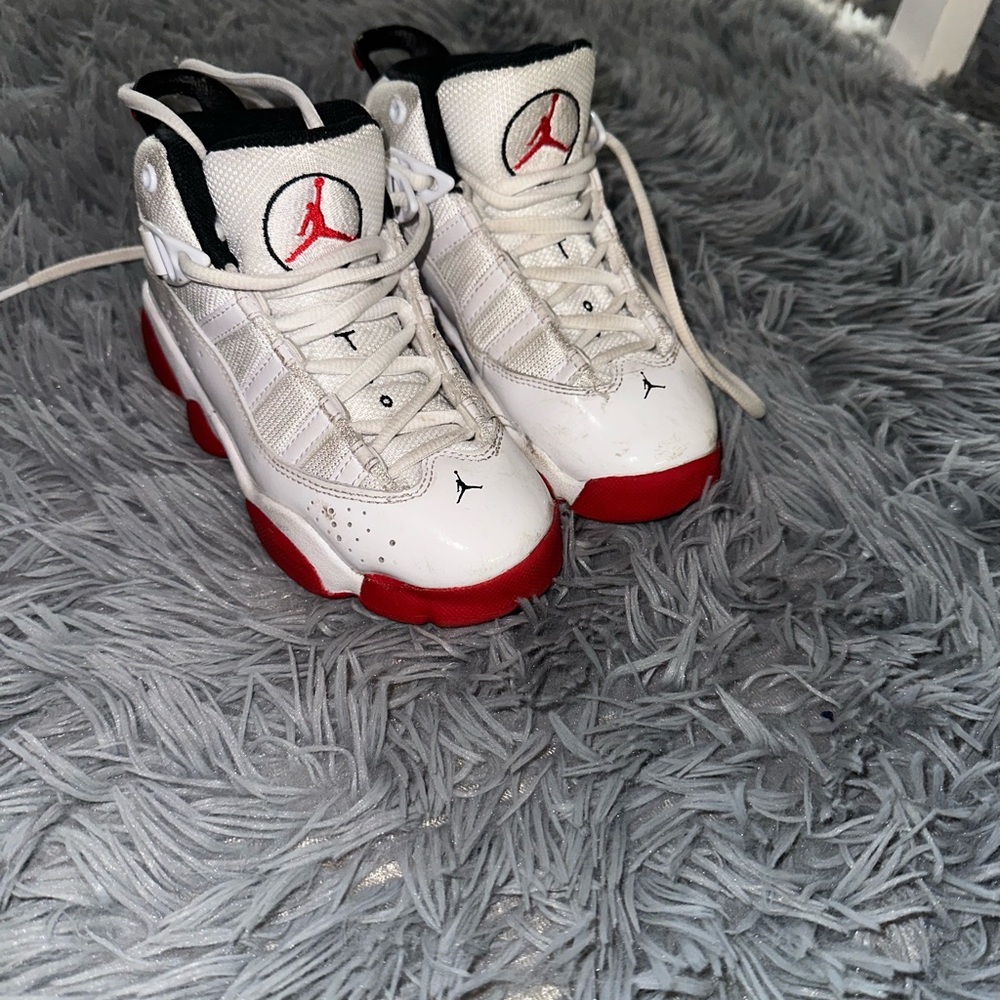 Jordan Sneakers in White and Red